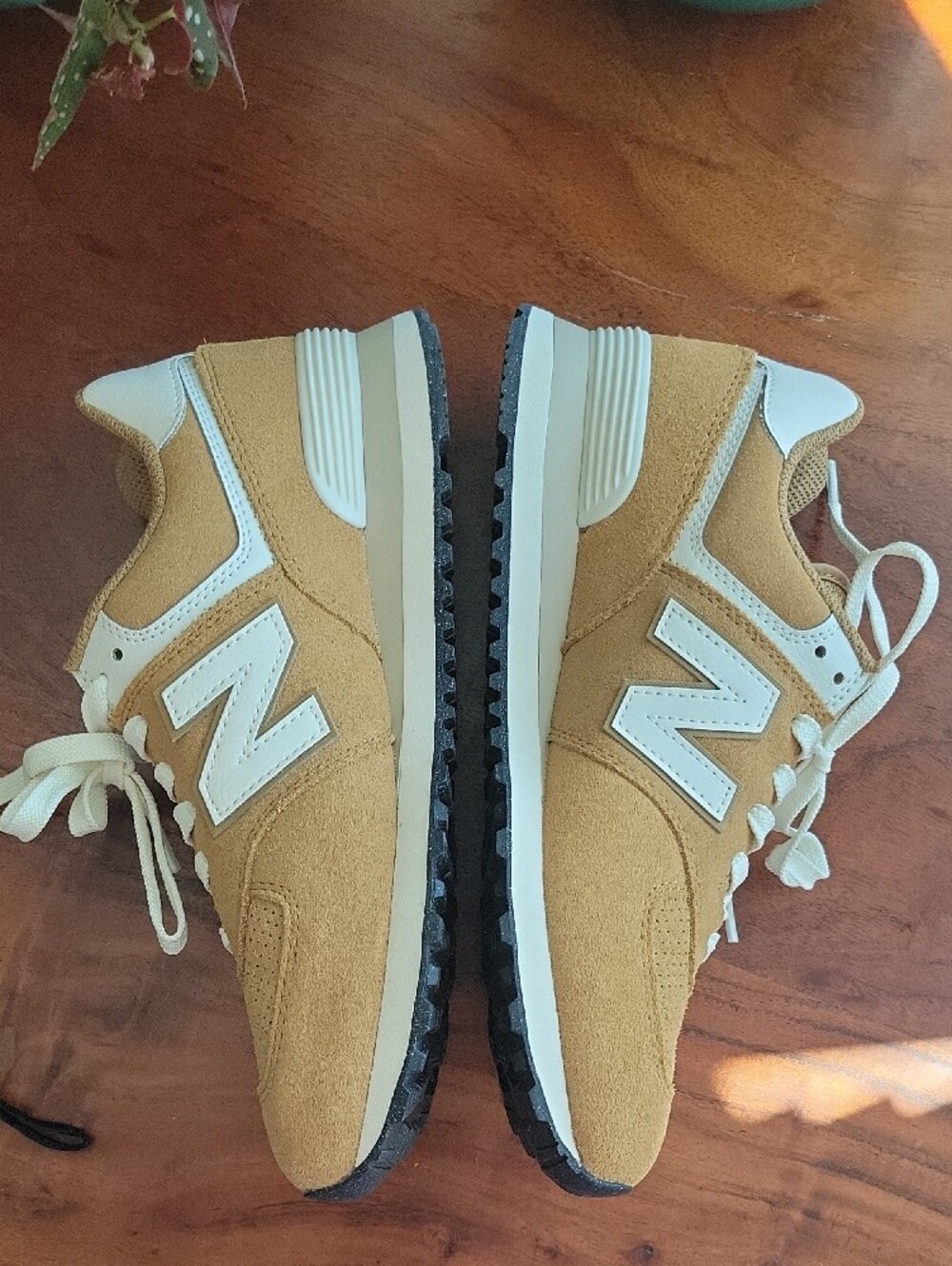 New Balance Women’s Tan Suede 574 Retro Sneakers with Cream Accents (New) - Picture 5 of 8
